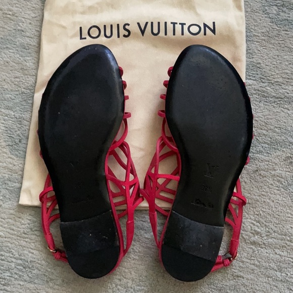 Hot pink LV sandals - Picture 4 of 4
